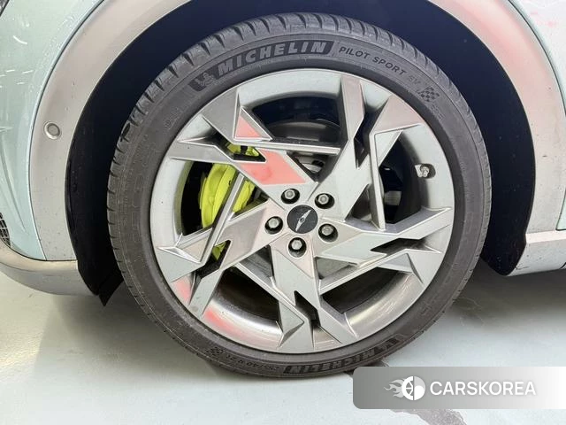 Genisys GV60 2023 Зеленый из Китая, фото 3