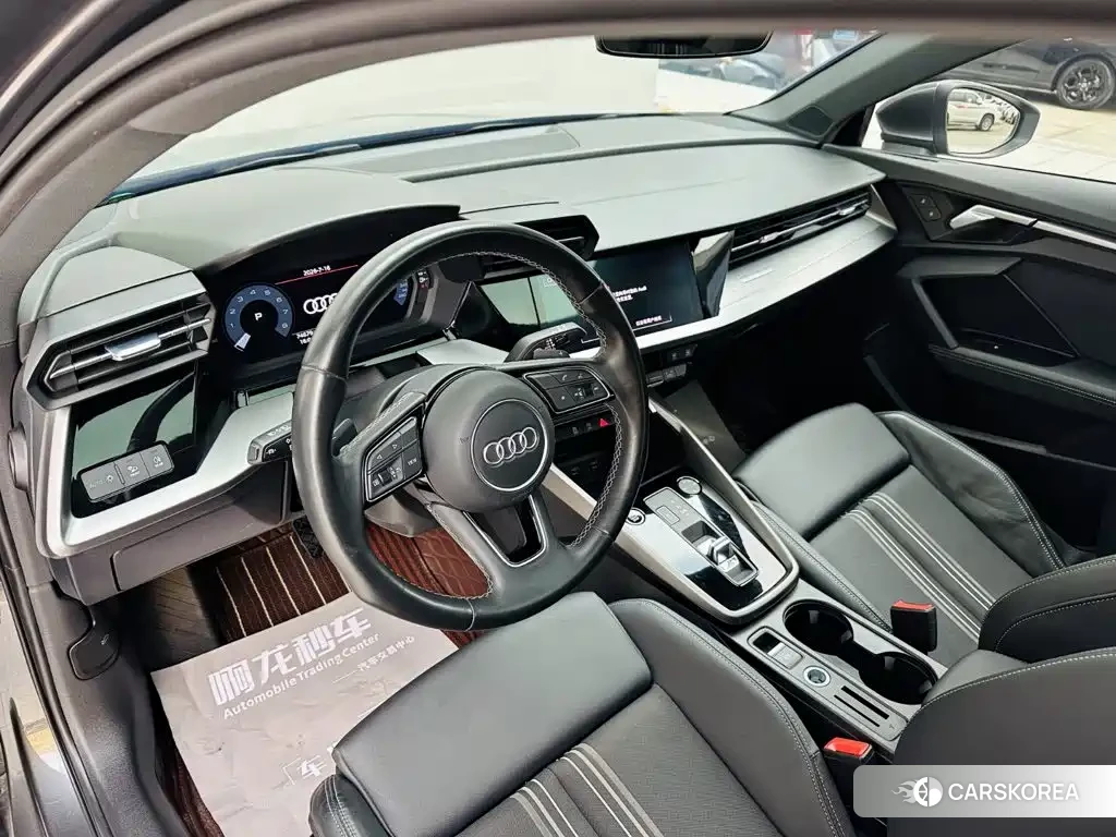 Audi A3 2023 Silver/gray из Китая, фото 3