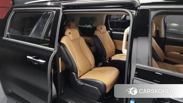 Kia Carnival 4th generation 2023 Черный из Кореи, фото 3