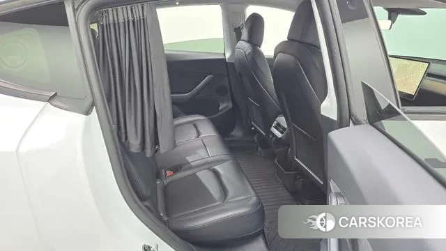 Tesla Model Y 2021 Белый из Кореи, фото 3