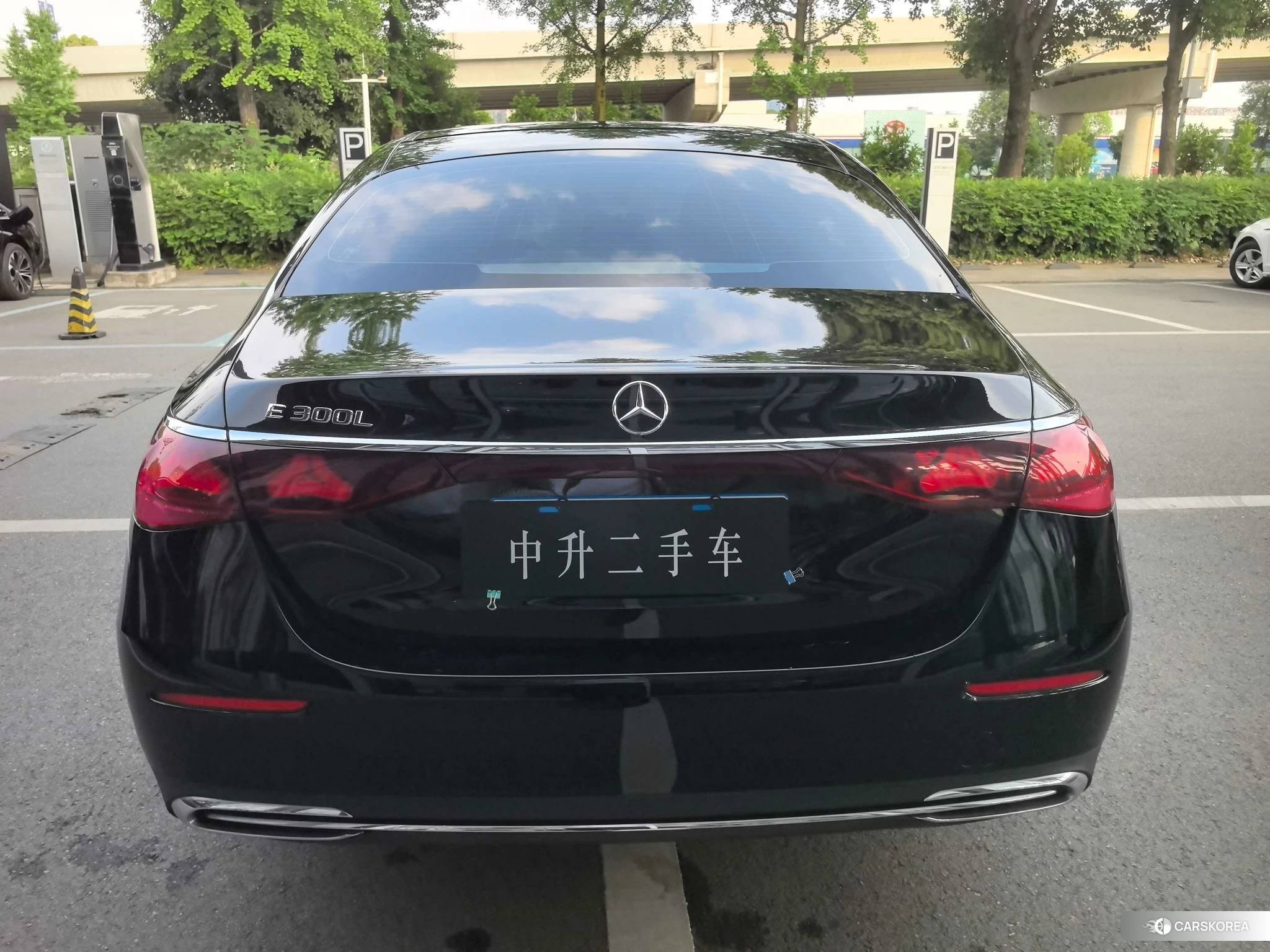 Mercedes-Benz E-class 2023 Черный из Китая, фото 3