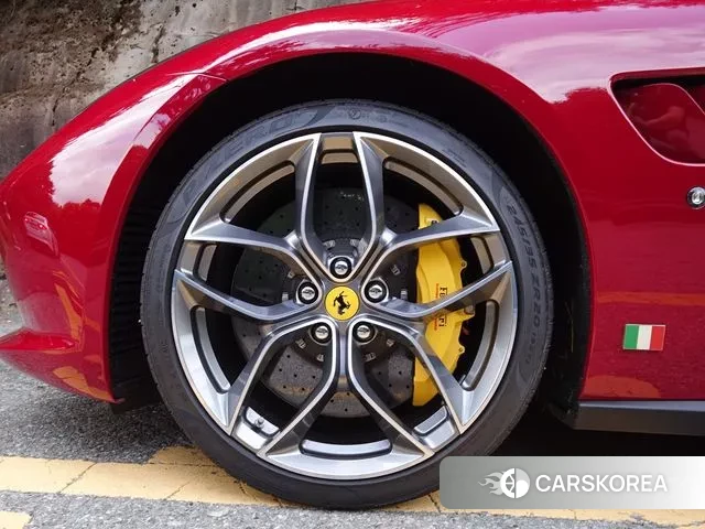 Ferrari GTC4 Russo 2018 Красный из Кореи, фото 3