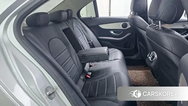 Mercedes-Benz C-Class W205 2018 Серебряный из Кореи, фото 3