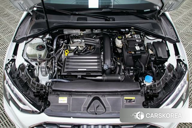 Audi A3 2023 Белый из Китая, фото 3