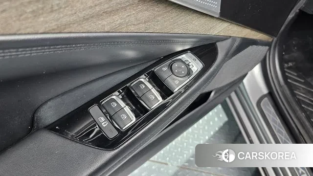 Kia K8 2022 Серебристо-серый из Кореи, фото 3