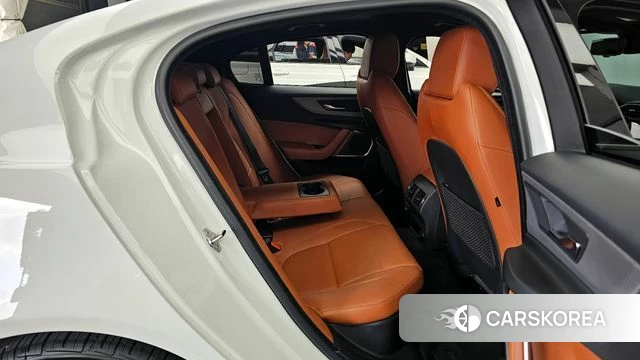 Jaguar XE 2020 Белый из Кореи, фото 3