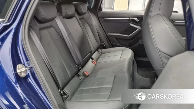 Audi A3 (8Y) 2023 Синий из Кореи, фото 3