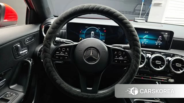 Mercedes-Benz A-Class W177 2019 Красный из Кореи, фото 3