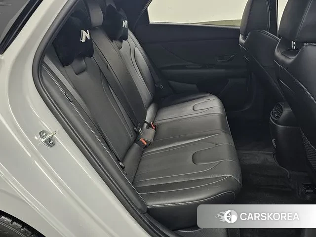 Hyundai The New Avante (CN7) 2023 Серебристо-серый из Кореи, фото 3