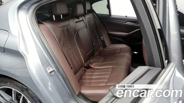 BMW 5 Series (G30) 2023 Серый из Кореи, фото 3