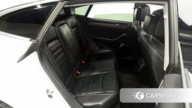 Volkswagen Arteon 2019 Белый из Кореи, фото 3