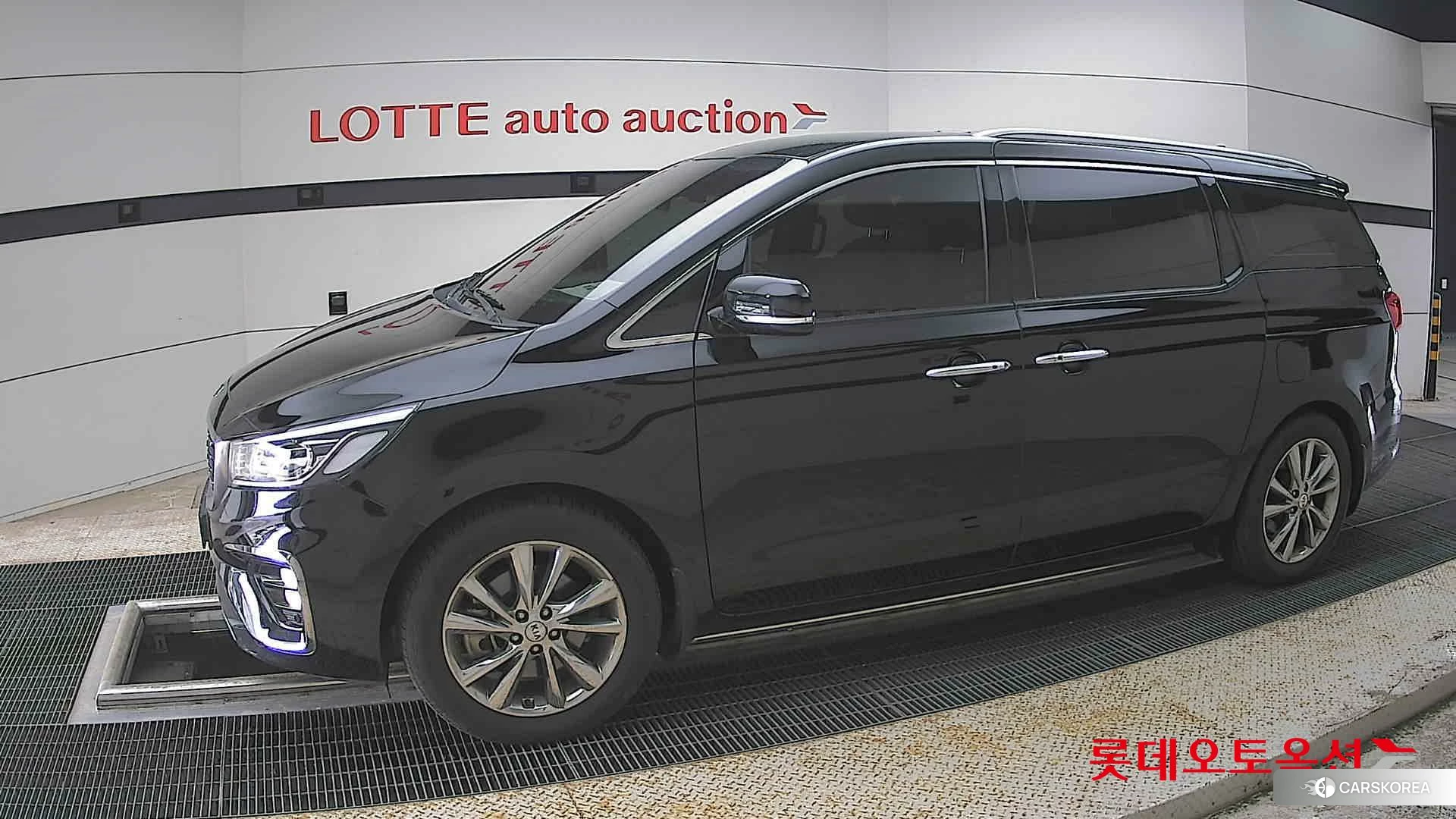 Kia Carnival 2020 Черный из Кореи, фото 3