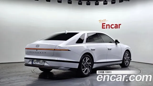 Hyundai Grandeur Hybrid (GN7) id 2638082 из Кореи 3