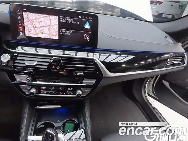 BMW 5 Series (G30) 2023 Белый из Кореи, фото 3