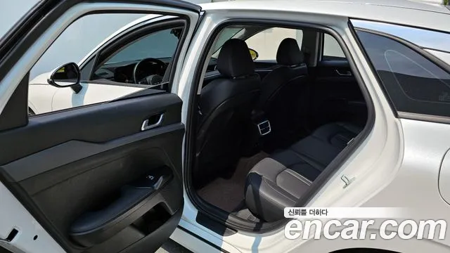 Kia K5 3rd generation 2023 Белый из Кореи, фото 3