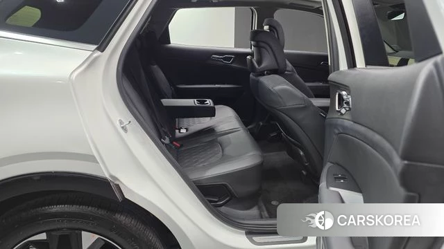 Kia The New Sportage 5th Generation Hybrid 2024 Белый из Кореи, фото 3