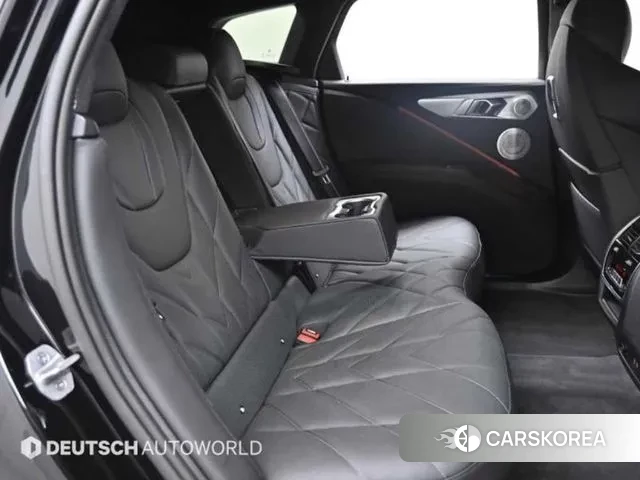 BMW XM (G09) 2024 Черный из Кореи, фото 3