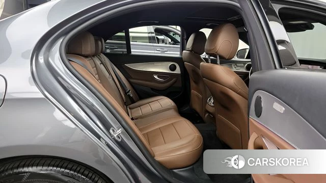 Mercedes-Benz E-Class W213 2020 Серый из Кореи, фото 3