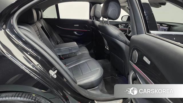 Mercedes-Benz E-Class W213 2018 Черный из Кореи, фото 3