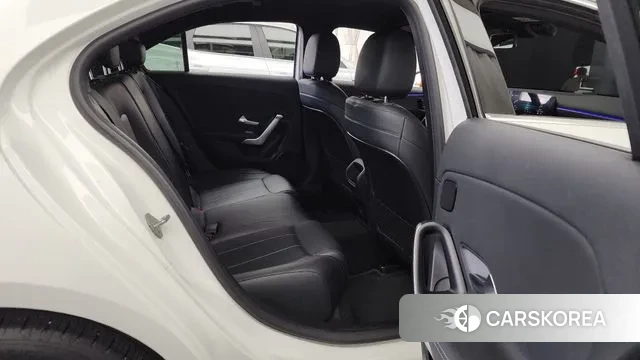 Mercedes-Benz A-Class W177 2021 Белый из Кореи, фото 3