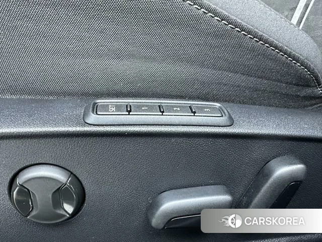 Volkswagen Golf 2023 Темно-серый из Китая, фото 3