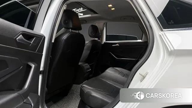 Volkswagen 7th Generation of Jetta 2021 Белый из Кореи, фото 3