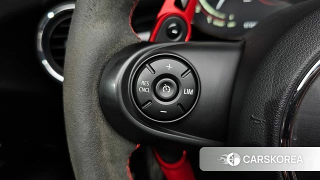 Mini Cooper S Convertible 2019 Красный из Кореи, фото 3
