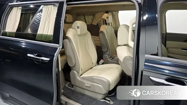 Kia Carnival 4th generation 2022 Черный из Кореи, фото 3