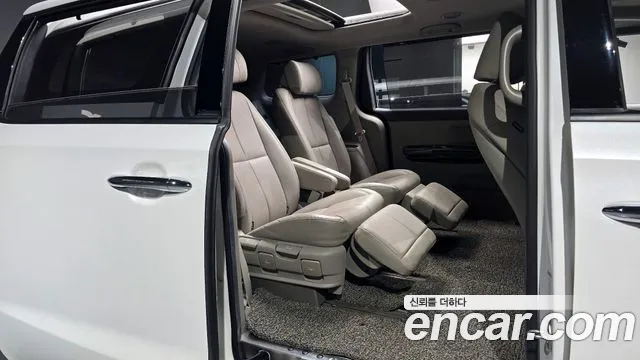 Kia All New Carnival 2018 Белый из Кореи, фото 3