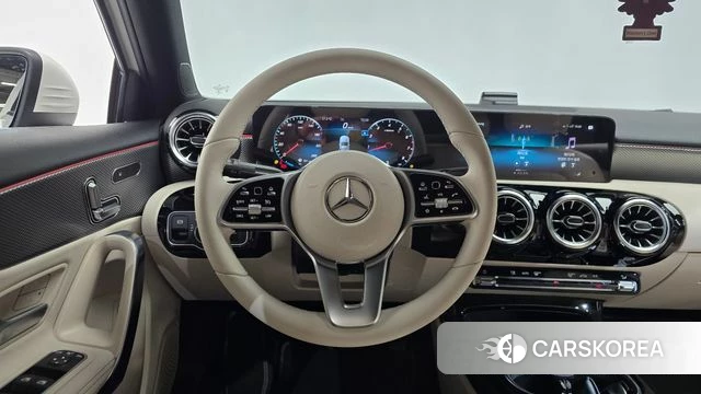 Mercedes-Benz A-Class W177 2022 Белый из Кореи, фото 3