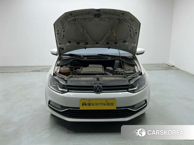 Volkswagen Polo 2018 Белый из Китая, фото 3