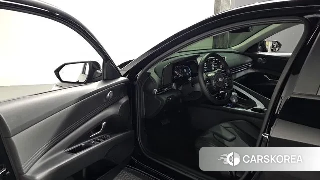 Hyundai The New Avante (CN7) 2025 Черный из Кореи, фото 3