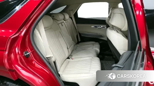 Genesis GV70 2021 Красный из Кореи, фото 3