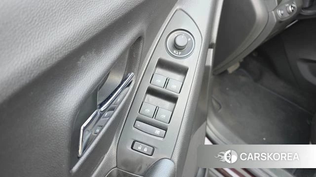 Chevrolet (GM Daewoo) The New Trax 2020 Фиолетовый из Кореи, фото 3