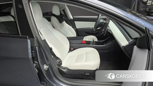 Tesla Model 3 2020 Серый из Кореи, фото 3