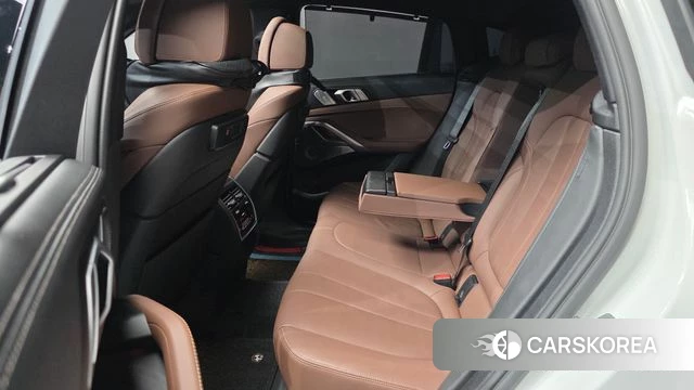 BMW X6 (G06) 2021 Белый из Кореи, фото 3