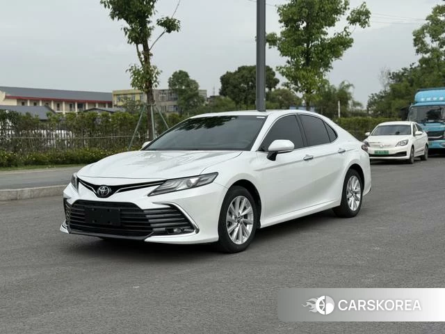Toyota Camry 2021 Белый из Китая, фото 3
