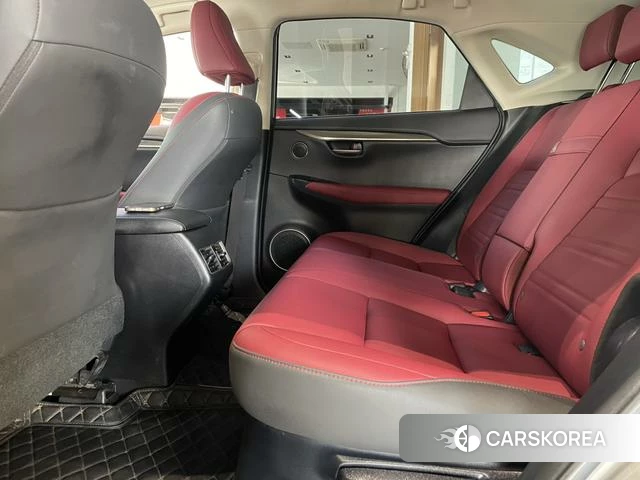Lexus NX 2021 Серебристо-серый из Китая, фото 3