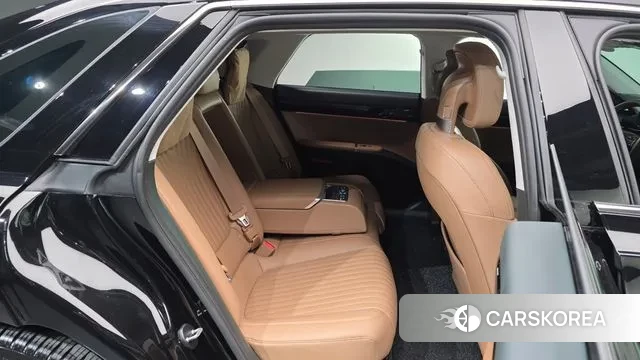 Hyundai Grandeur Hybrid (GN7) 2024 Черный из Кореи, фото 3