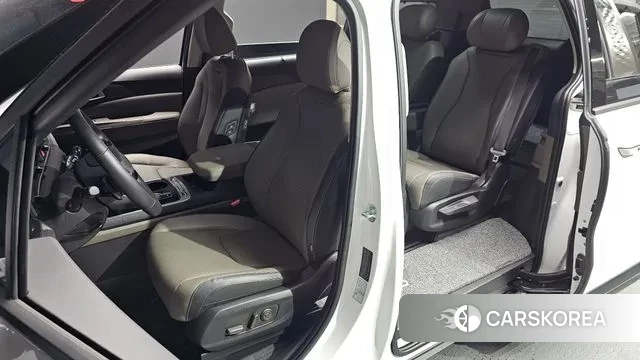 Kia The New Carnival 4th Generation 2025 Белый из Кореи, фото 3