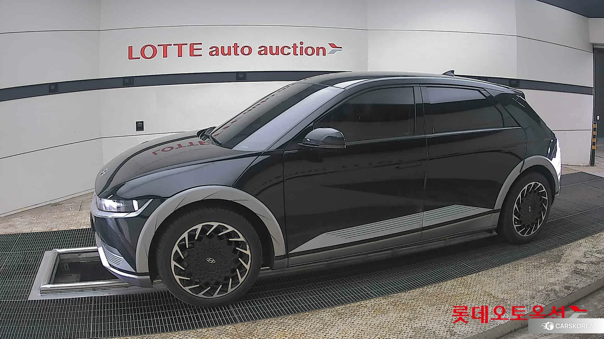 Hyundai IONIQ 5 2022 Phantom Black Pearl из Кореи, фото 3