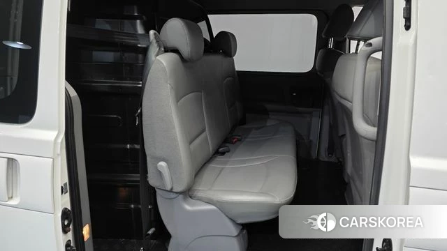 Hyundai The New Grand Starex 2018 Белый из Кореи, фото 3