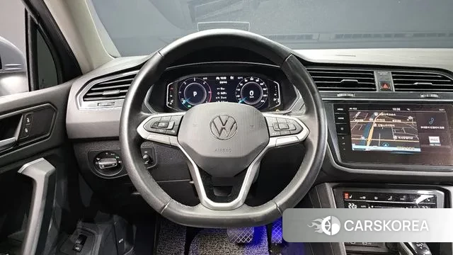 Volkswagen Tiguan second Generation 2021 Серый из Кореи, фото 3