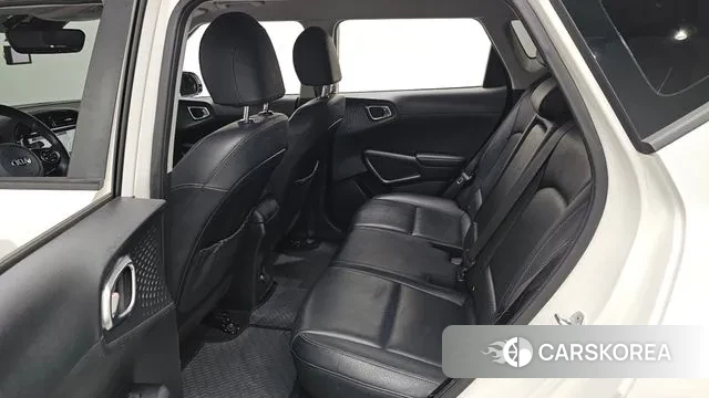 Kia Soul Booster EV id 3682175 из Кореи 3