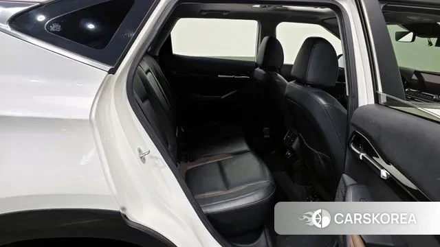 Kia Seltos 2022 Белый из Кореи, фото 3