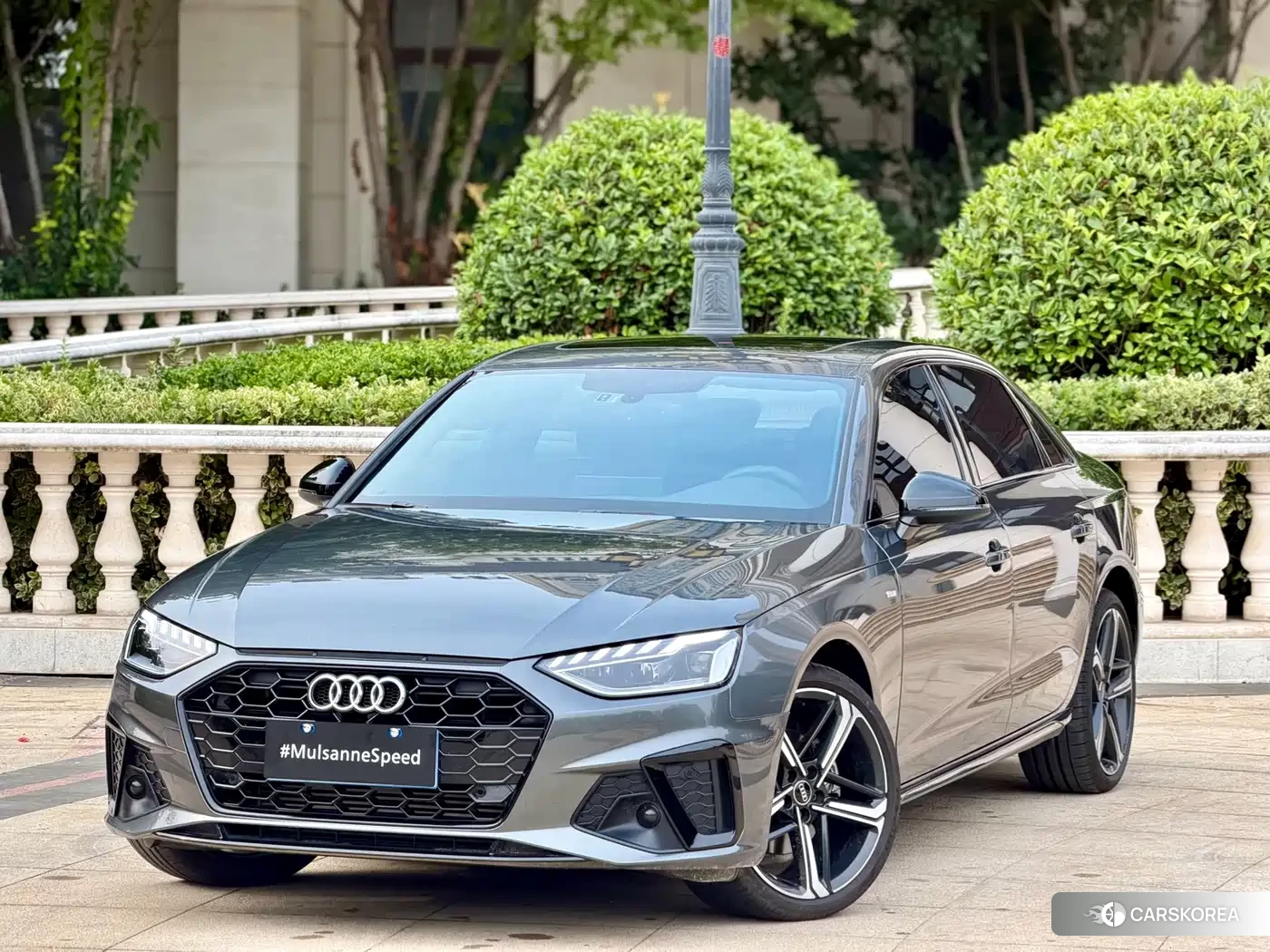 Audi A4L 2024 Silver/gray из Китая, фото 3