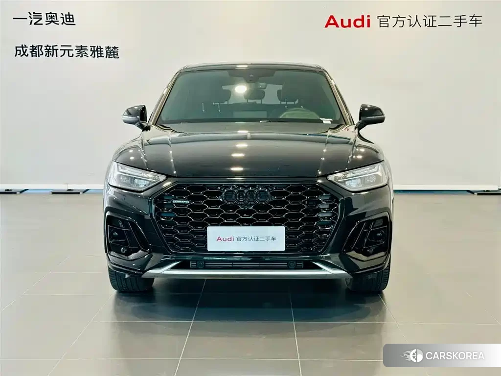 Audi Q5L Sportback 2025 Черный из Китая, фото 3