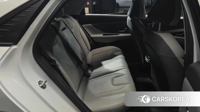 Hyundai Avante (CN7) 2021 Белый из Кореи, фото 3