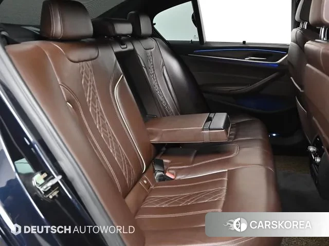 BMW 5 Series (G30) 2018 Черный из Кореи, фото 3