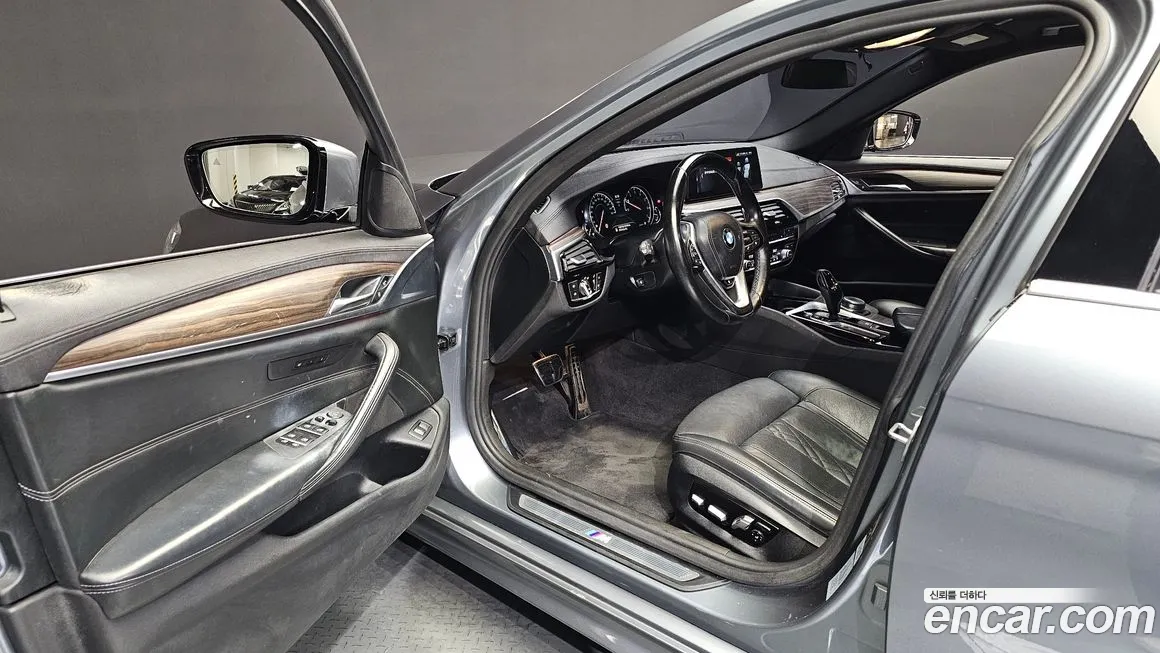 BMW 5 Series (G30) id 1714447 из Кореи 3